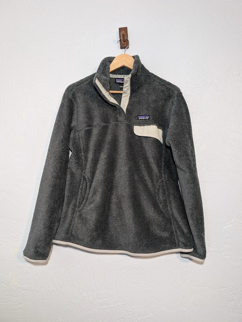 Patagonia Women's Gray Re-Tool Fleece Pullover 1/4 Snap Button Outdoors Camping